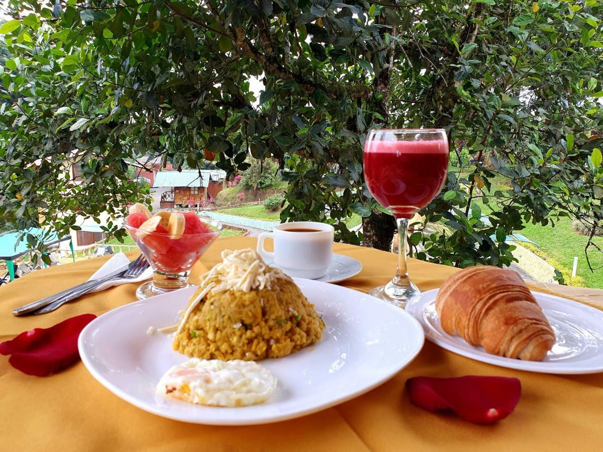 Hosteria Kasadasa Santo Domingo de los Colorados Exterior photo