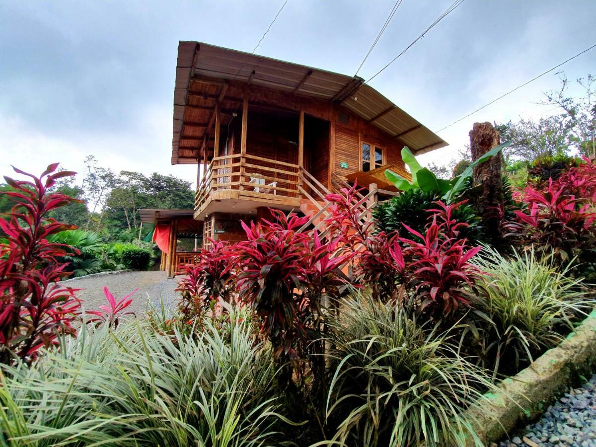 Hosteria Kasadasa Santo Domingo de los Colorados Exterior photo